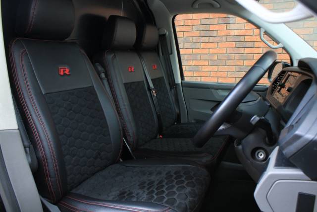 2020 Volkswagen Transporter 2.0 TDI T30 Highline FWD SWB Euro 6 (s/s) 5dr