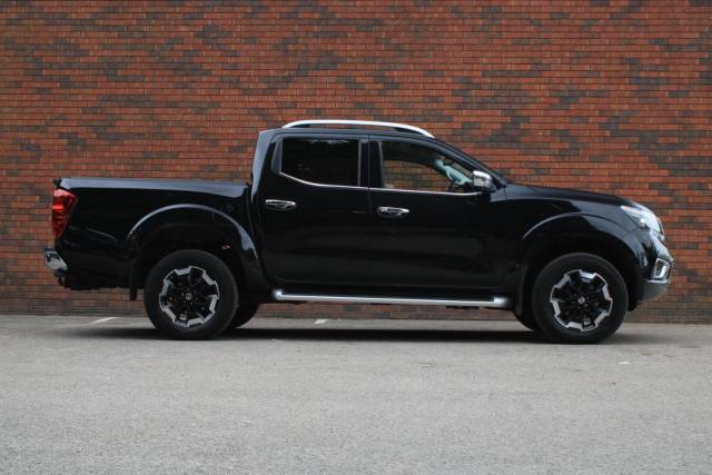 2020 Nissan Navara 2.3 dCi Tekna 4WD Euro 6 (s/s) 4dr