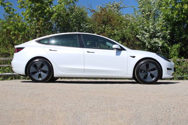 2021 Tesla Model 3 0.0 Standard Range Plus Auto RWD 4dr