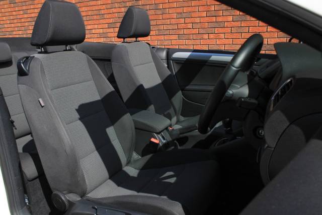 2014 Volkswagen Golf 1.6 TDI BlueMotion Tech SE Cabriolet Euro 5 (s/s) 2dr