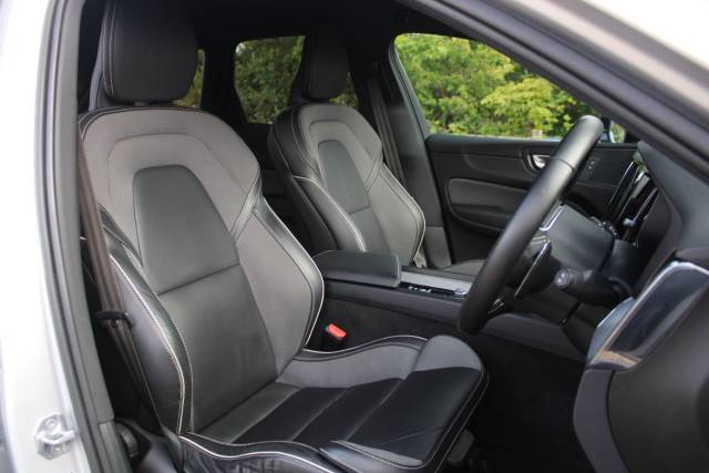 2019 Volvo XC60 2.0 T5 R-Design Auto AWD Euro 6 (s/s) 5dr