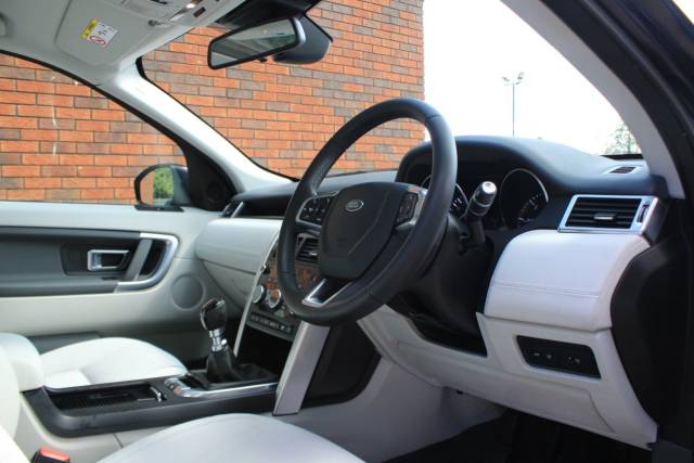 2015 Land Rover Discovery Sport 2.2 SD4 SE Tech 4WD Euro 5 (s/s) 5dr