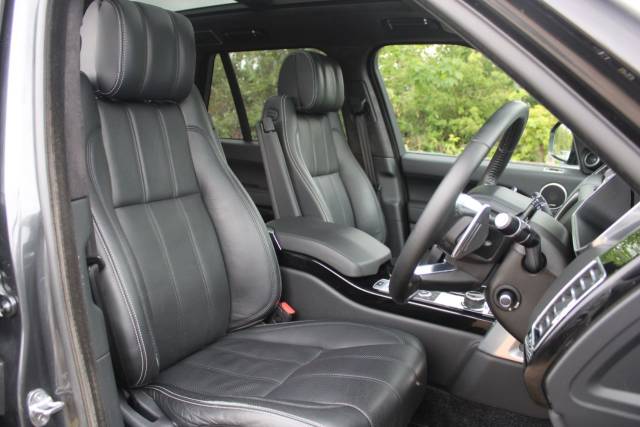 2017 Land Rover Range Rover 4.4 SD V8 Autobiography Auto 4WD Euro 6 (s/s) 5dr