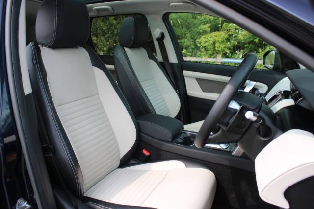 2020 Land Rover Discovery Sport 1.5 P300e 12.2kWh R-Dynamic SE Auto 4WD Euro 6 (s/s) 5dr