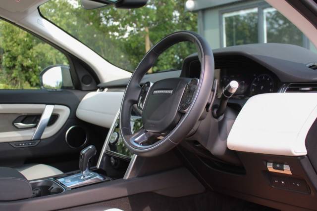 2020 Land Rover Discovery Sport 1.5 P300e 12.2kWh R-Dynamic SE Auto 4WD Euro 6 (s/s) 5dr