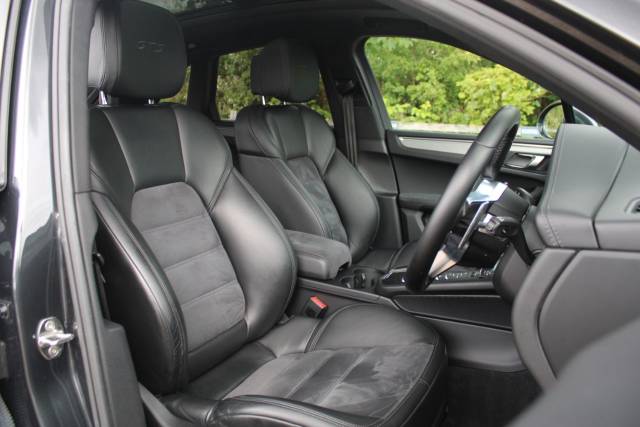 2017 Porsche Macan 3.0T V6 GTS PDK 4WD Euro 6 (s/s) 5dr