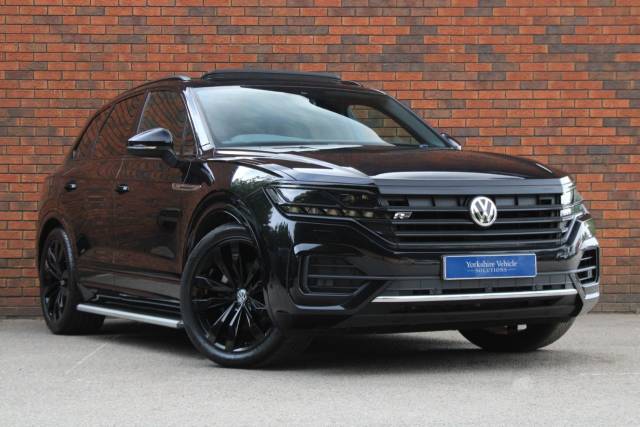 Volkswagen Touareg 3.0 V6 TDI 4Motion Black Edition 5dr Tip Auto Estate Diesel Black