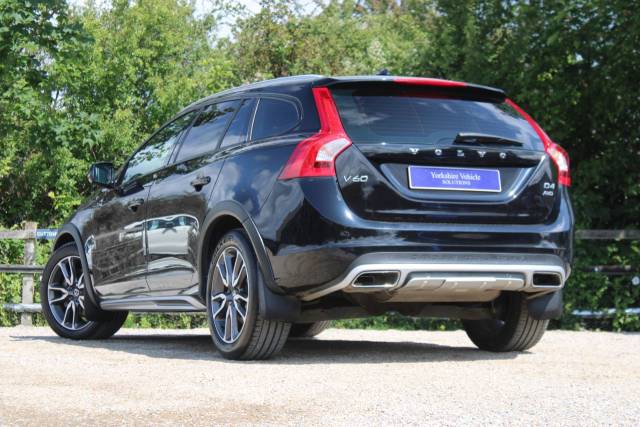 2016 Volvo V60 Cross Country 2.4 D4 Lux Nav Auto AWD Euro 6 (s/s) 5dr