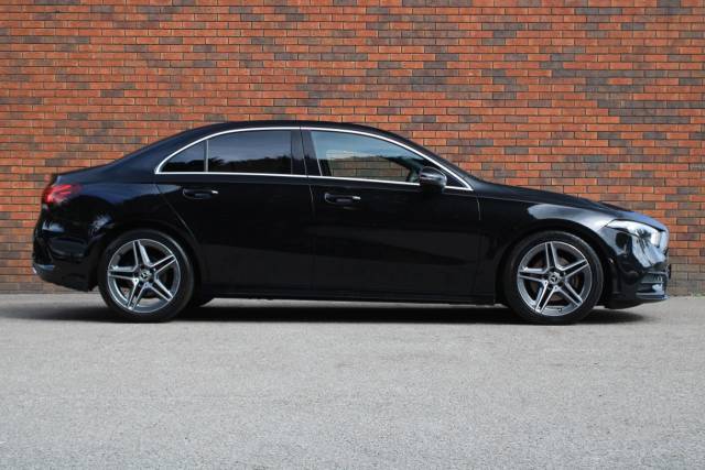 2019 Mercedes-Benz A Class 1.5 A180d AMG Line (Executive) 7G-DCT Euro 6 (s/s) 4dr