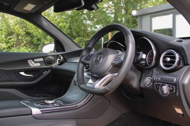 2018 Mercedes-Benz GLC 2.0 GLC250 AMG Line (Premium) G-Tronic+ 4MATIC Euro 6 (s/s) 5dr