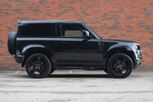2022 Land Rover Defender 3.0 D300 MHEV X-Dynamic HSE Hard Top SUV Auto 4WD SWB Euro 6 (s/s) 3dr