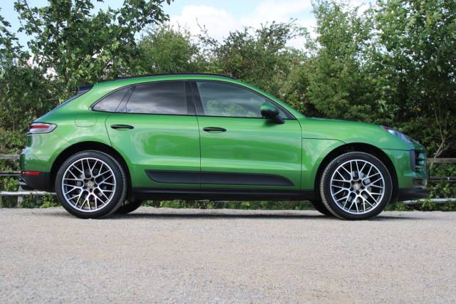 2018 Porsche Macan 2.0T PDK 4WD Euro 6 (s/s) 5dr