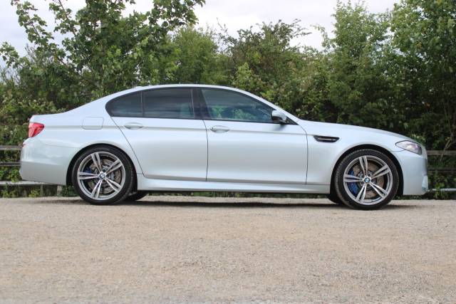 2012 BMW M5 4.4 V8 DCT Euro 5 (s/s) 4dr
