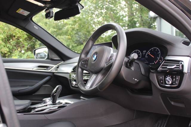 2020 BMW 5 Series 2.0 520d MHT M Sport Auto xDrive Euro 6 (s/s) 4dr