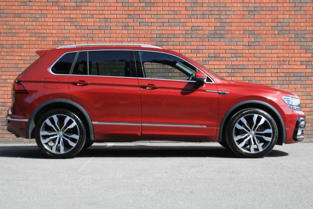 2017 Volkswagen Tiguan 2.0 TDI BlueMotion Tech R-Line DSG 4Motion Euro 6 (s/s) 5dr