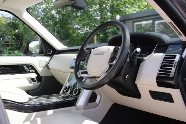 2018 Land Rover Range Rover 3.0 TD V6 Vogue SE Auto 4WD Euro 6 (s/s) 5dr