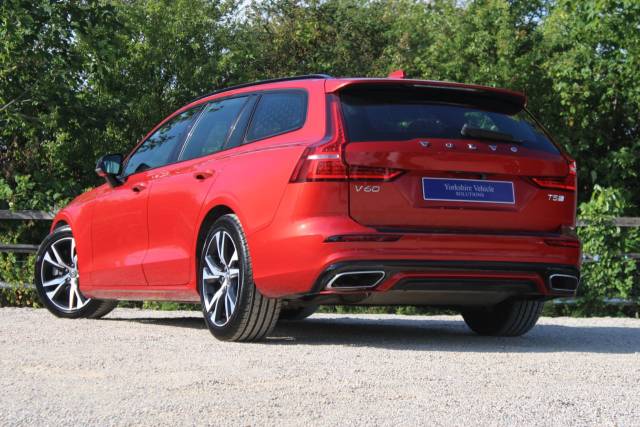 2019 Volvo V60 2.0 T5 R-Design Auto Euro 6 (s/s) 5dr