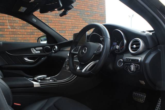 2017 Mercedes-Benz C Class 2.1 C250d AMG Line (Premium) G-Tronic+ Euro 6 (s/s) 5dr