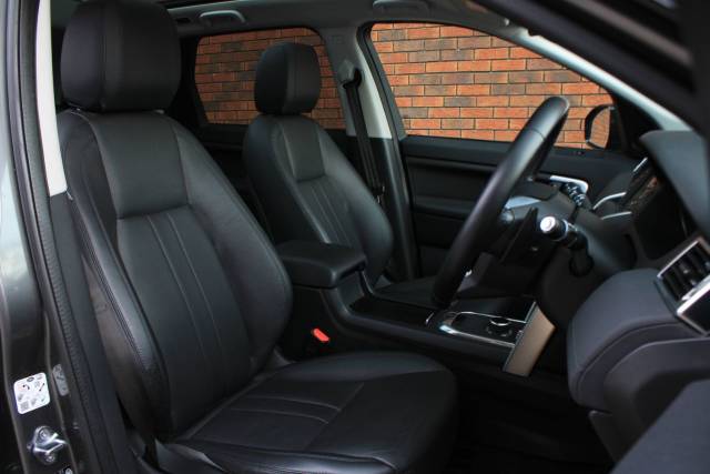 2018 Land Rover Discovery Sport 2.0 Si4 HSE Auto 4WD Euro 6 (s/s) 5dr