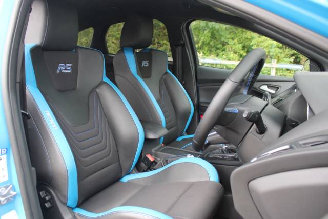 2017 Ford Focus RS 2.3T EcoBoost RS AWD Euro 6 (s/s) 5dr