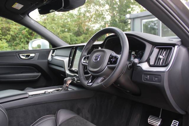 2018 Volvo XC60 2.0 T5 R-Design Pro Auto AWD Euro 6 (s/s) 5dr