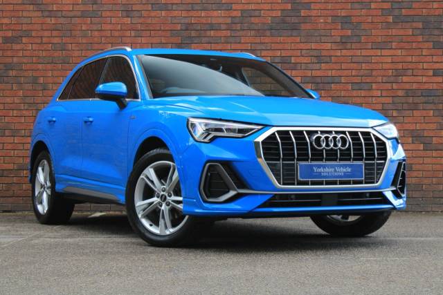 Audi Q3 1.5 TFSI CoD 35 S line S Tronic Euro 6 (s/s) 5dr SUV Petrol Blue