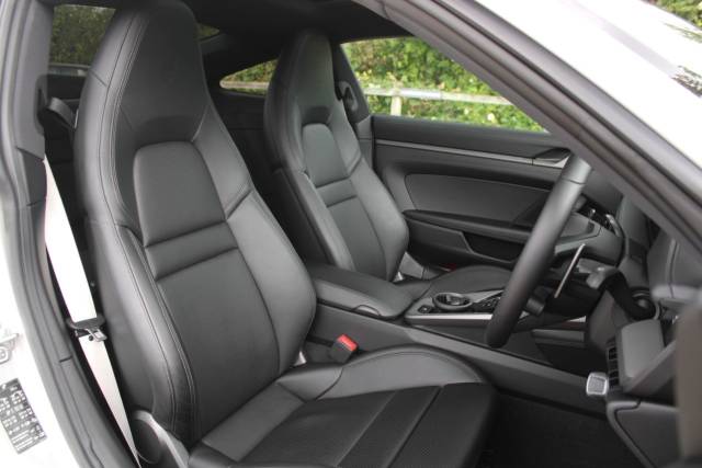 2020 Porsche 911 3.0T 992 Carrera 4 PDK 4WD Euro 6 (s/s) 2dr