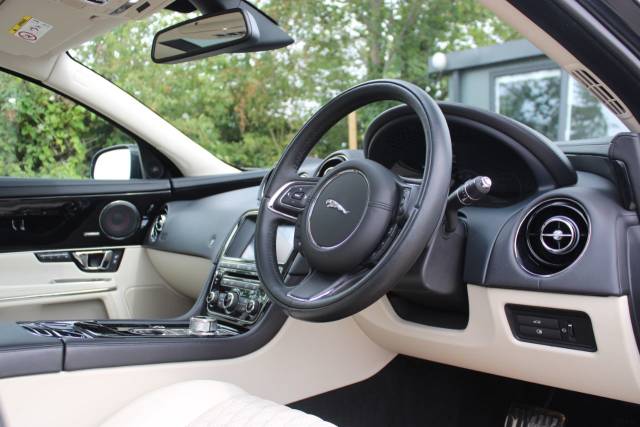 2017 Jaguar Xj 3.0d V6 Autobiography Auto Euro 6 (s/s) 4dr (LWB)