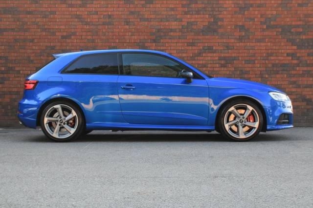 2017 Audi S3 2.0 TFSI Black Edition S Tronic quattro Euro 6 (s/s) 3dr