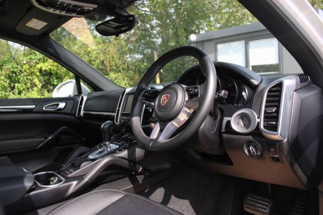 2016 Porsche Cayenne 3.0 TD V6 TiptronicS 4WD Euro 6 (s/s) 5dr