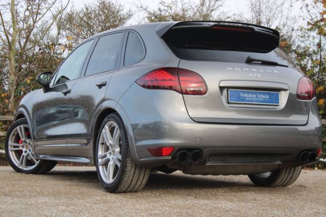 2013 Porsche Cayenne 4.8 GTS TiptronicS 4WD Euro 5 (s/s) 5dr
