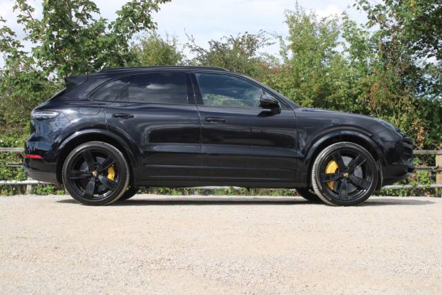 2019 Porsche Cayenne 4.0 V8 E-Hybrid 14.1kWh Turbo S TiptronicS 4WD Euro 6 (s/s) 5dr