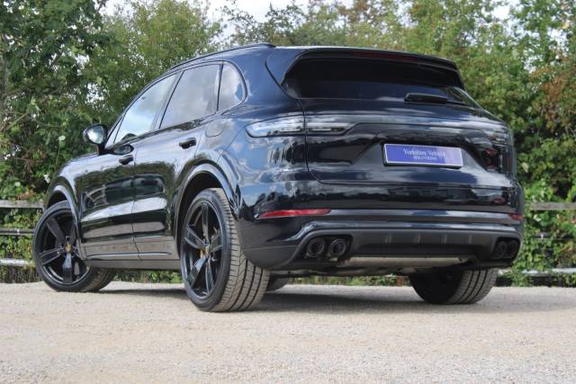2019 Porsche Cayenne 4.0 V8 E-Hybrid 14.1kWh Turbo S TiptronicS 4WD Euro 6 (s/s) 5dr