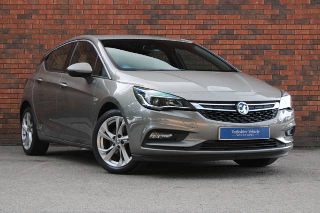 Vauxhall Astra 1.6 CDTi BlueInjection SRi Nav Euro 6 (s/s) 5dr Hatchback Diesel Grey