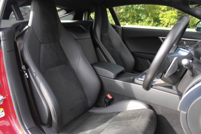 2018 Jaguar F-Type 3.0 Supercharged V6 R-Dynamic 2dr Auto