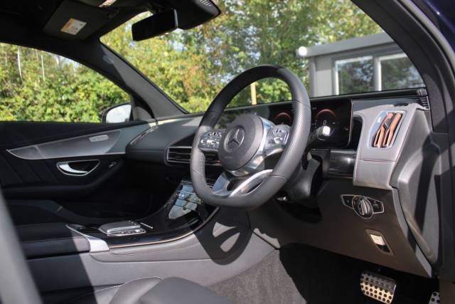 2022 Mercedes-Benz Eqc 0.0 EQC 400 80kWh AMG Line Auto 4MATIC 5dr