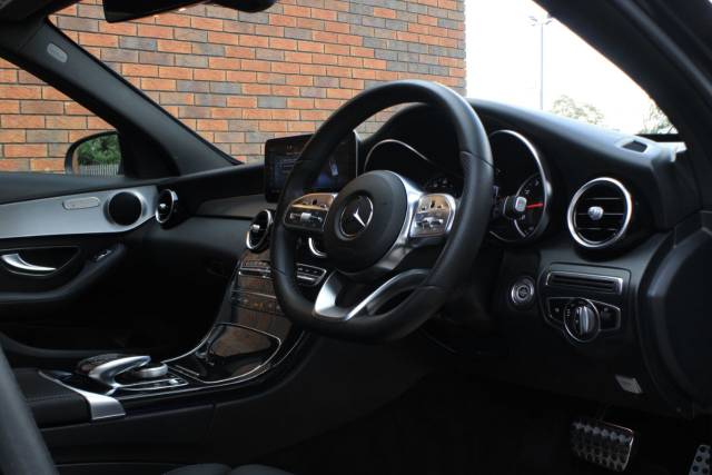 2019 Mercedes-Benz C Class 2.0 C300 AMG Line (Premium) G-Tronic+ Euro 6 (s/s) 5dr
