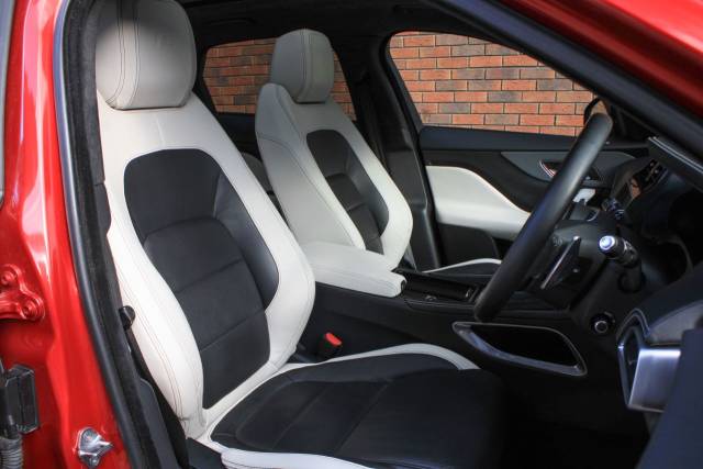 2018 Jaguar F-Pace 3.0 D300 V6 S Auto AWD Euro 6 (s/s) 5dr