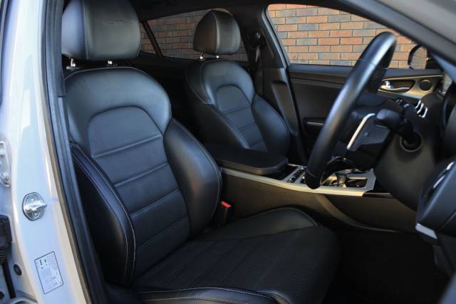 2017 Kia Stinger 3.3 T-GDi V6 GT S Gran Turismo Auto Euro 6 (s/s) 5dr