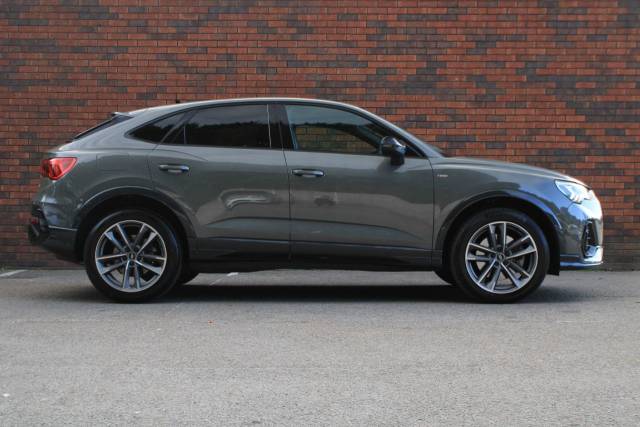 2021 Audi Q3 1.4 TFSIe 45 Black Edition Sportback S Tronic Euro 6 (s/s) 5dr 13kWh