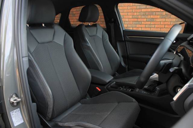 2021 Audi Q3 1.4 TFSIe 45 Black Edition Sportback S Tronic Euro 6 (s/s) 5dr 13kWh