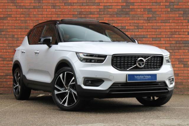 Volvo XC40 2.0 B5 MHEV R-Design Pro Auto AWD Euro 6 (s/s) 5dr Four Wheel Drive Petrol Silver
