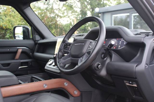 2023 Land Rover Defender 110 3.0 D300 MHEV X Hard Top SUV Auto 4WD MWB Euro 6 (s/s) 5dr