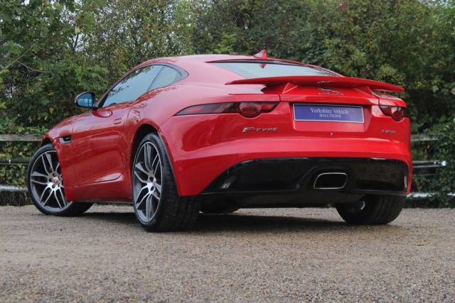 2019 Jaguar F-Type 2.0i GPF R-Dynamic Auto Euro 6 (s/s) 2dr