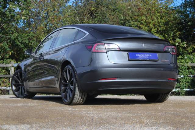 2020 Tesla Model 3 0.0 (Dual Motor) Performance Auto 4WDE 4dr (Performance Upgrade)