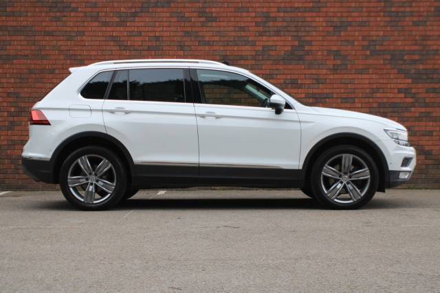 2016 Volkswagen Tiguan 2.0 TDI BlueMotion Tech SEL DSG 4Motion Euro 6 (s/s) 5dr