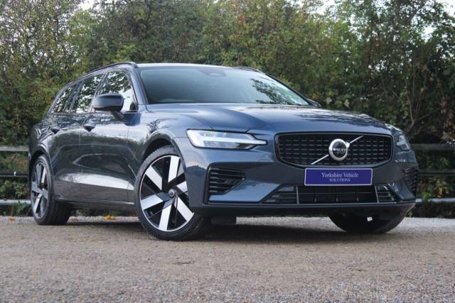 Volvo V60 2.0 T6 18.8kWh Plus Auto AWD Euro 6 (s/s) 5dr Estate Petrol / Electric Hybrid Blue