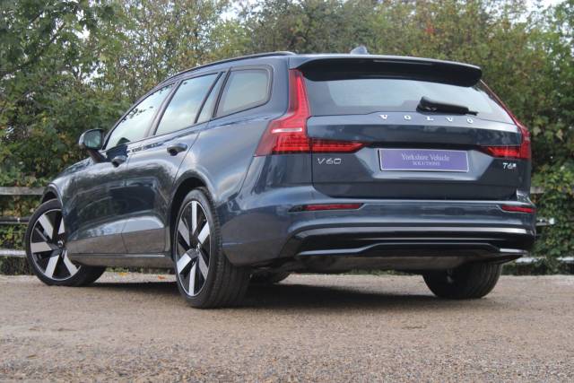2025 Volvo V60 2.0 T6 18.8kWh Plus Auto AWD Euro 6 (s/s) 5dr