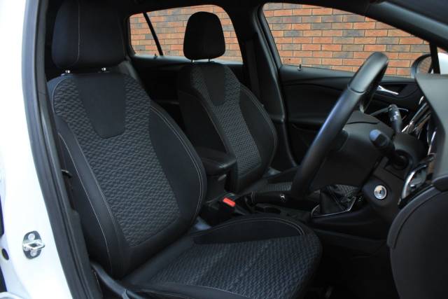 2016 Vauxhall Astra 1.4i Turbo SRi Sports Tourer Euro 6 5dr