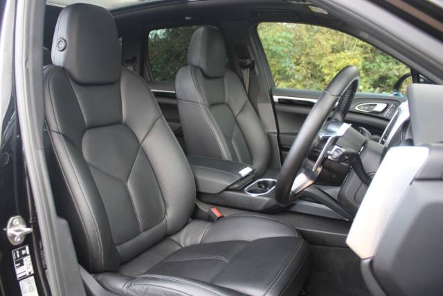 2016 Porsche Cayenne 3.0 TD V6 TiptronicS 4WD Euro 6 (s/s) 5dr